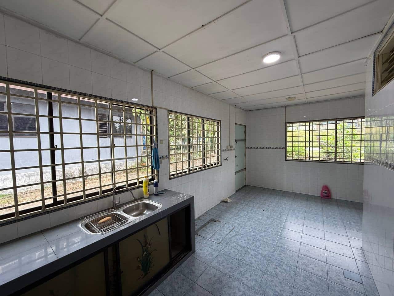 Double Storey Endlot House Puteri Wangsa 9