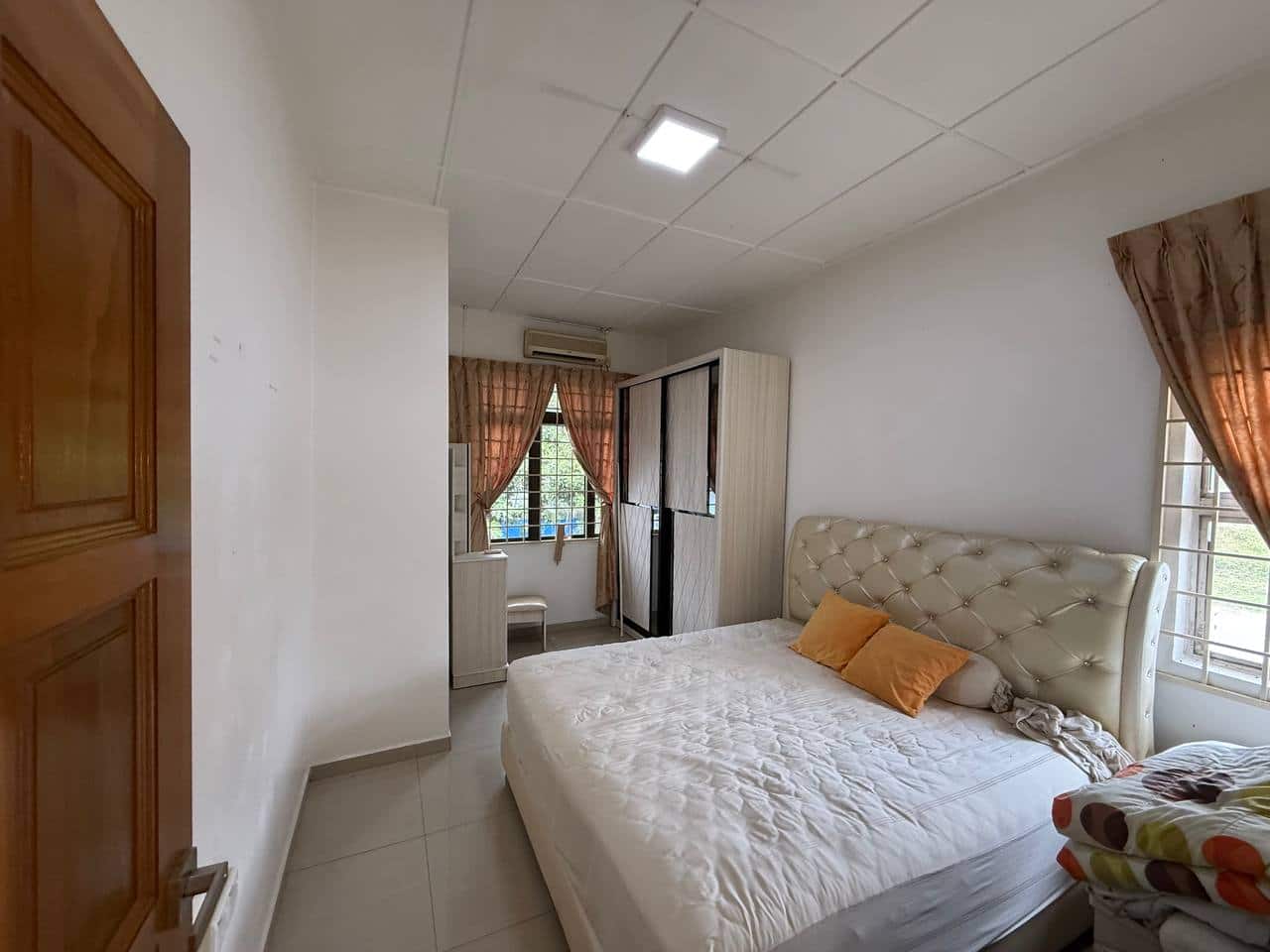 Double Storey Endlot House Puteri Wangsa 4