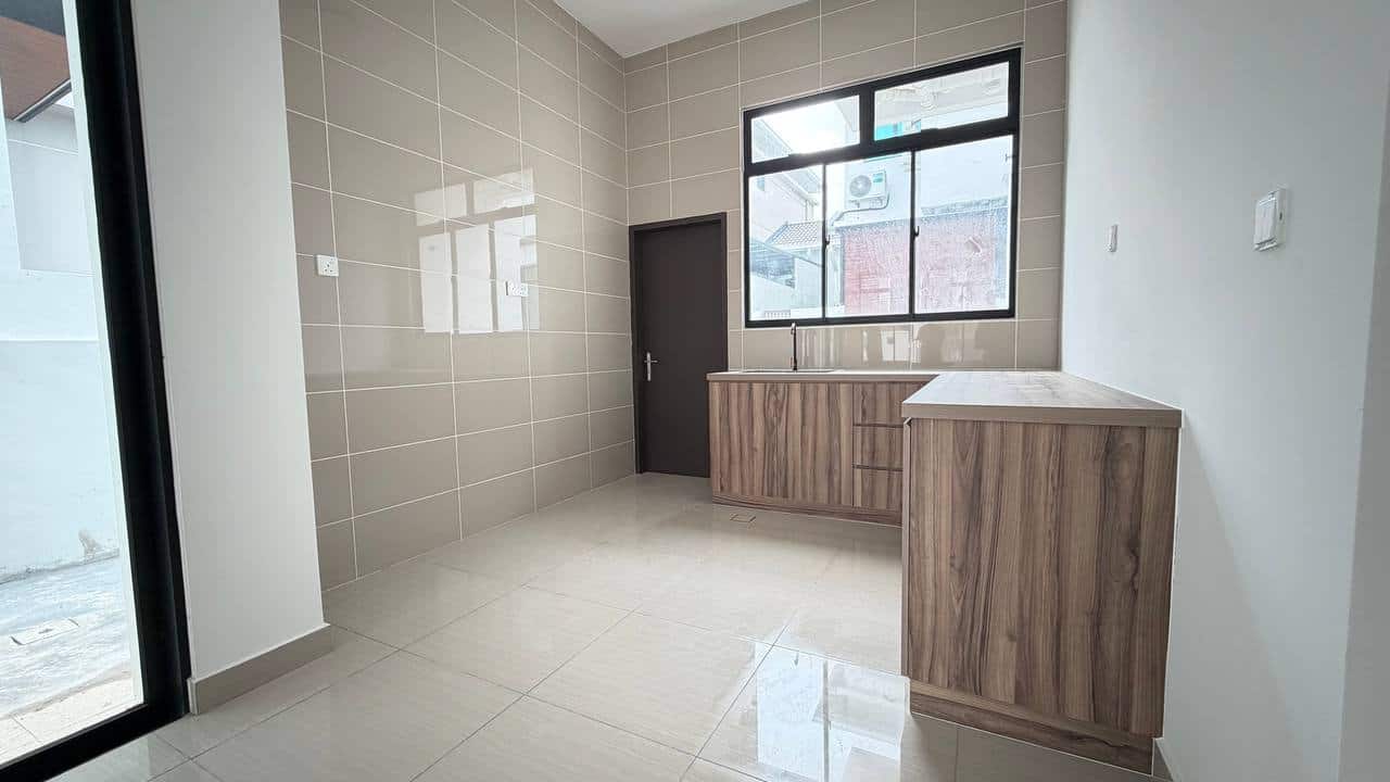 2-Storey Terrace House Taman Pelangi Indah 8