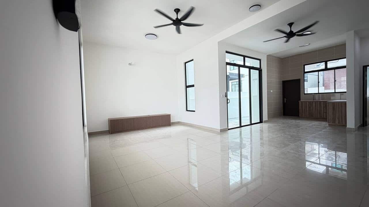 2-Storey Terrace House Taman Pelangi Indah 3