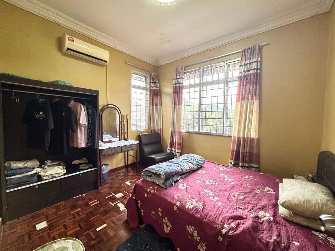 2-Storey Semi-D Taman Bukit Kempas 5