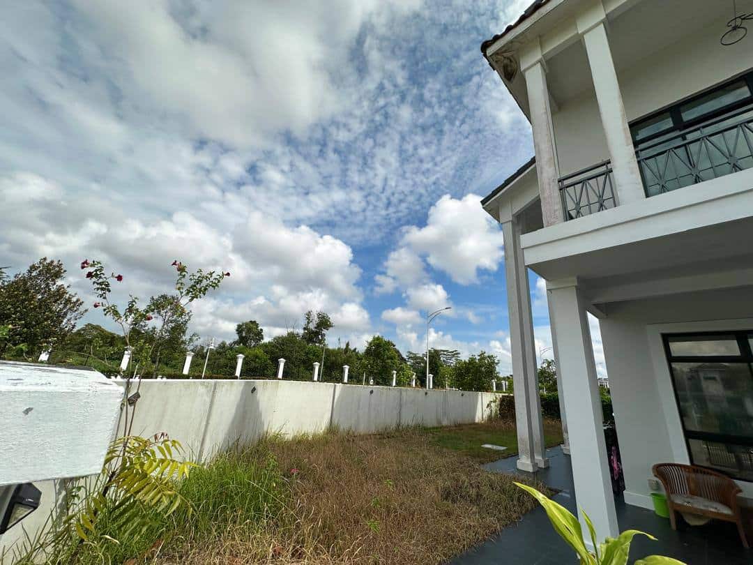 Double Storey Terrace Eko Tropics 4