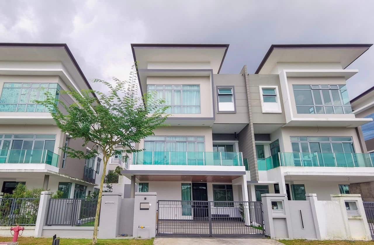3-Storey Semi-D The Cove 1
