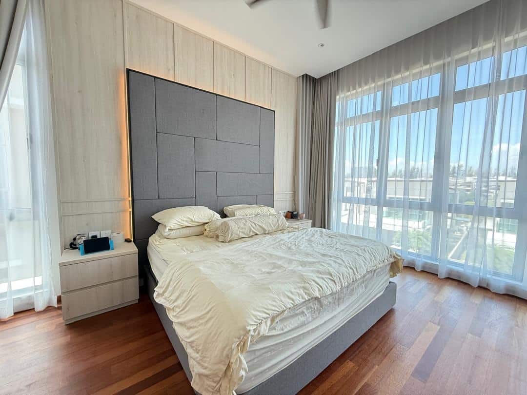 3-Storey Semi-D The Cove 2