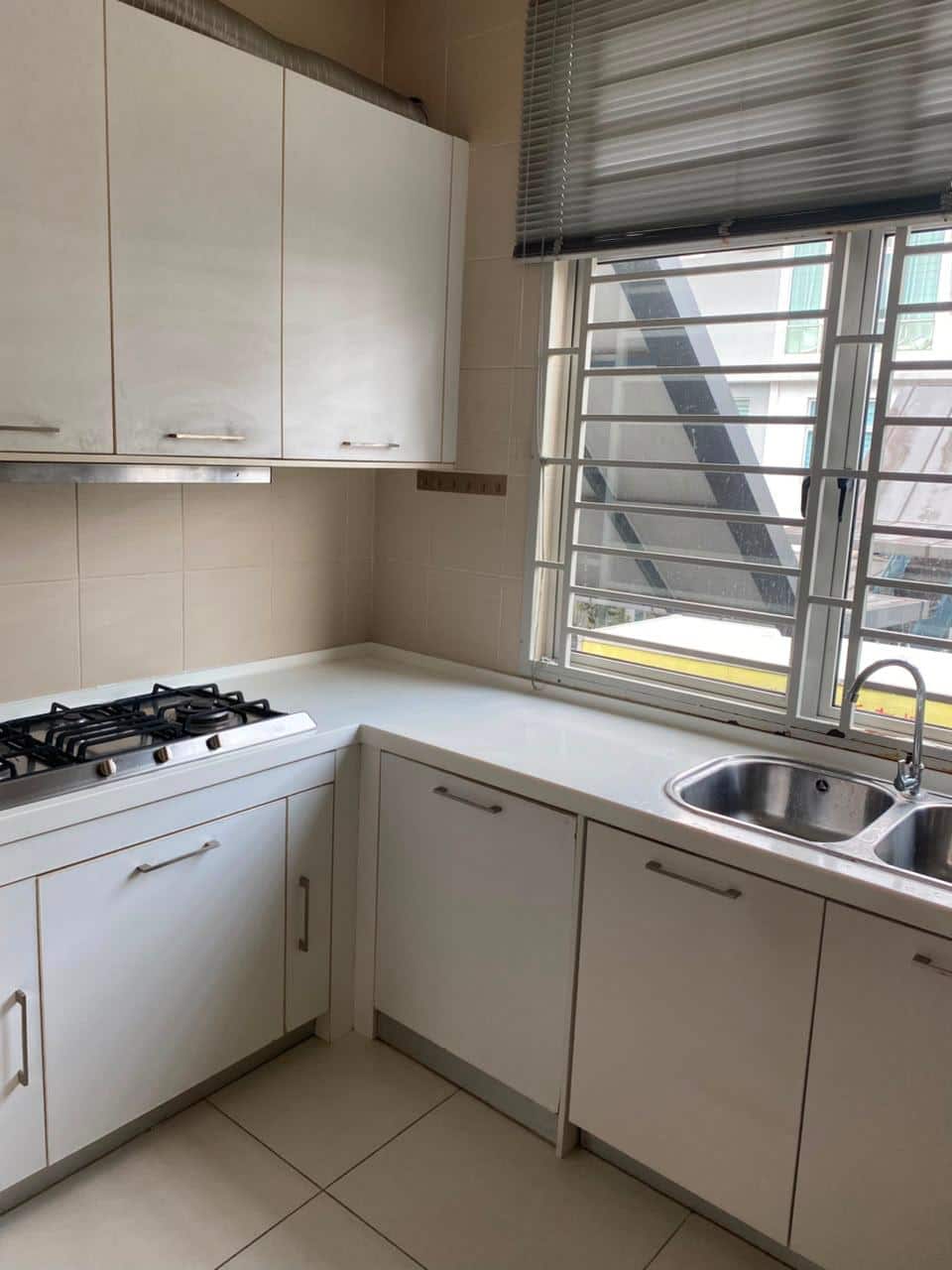 Townhouse Sutera Utama 6