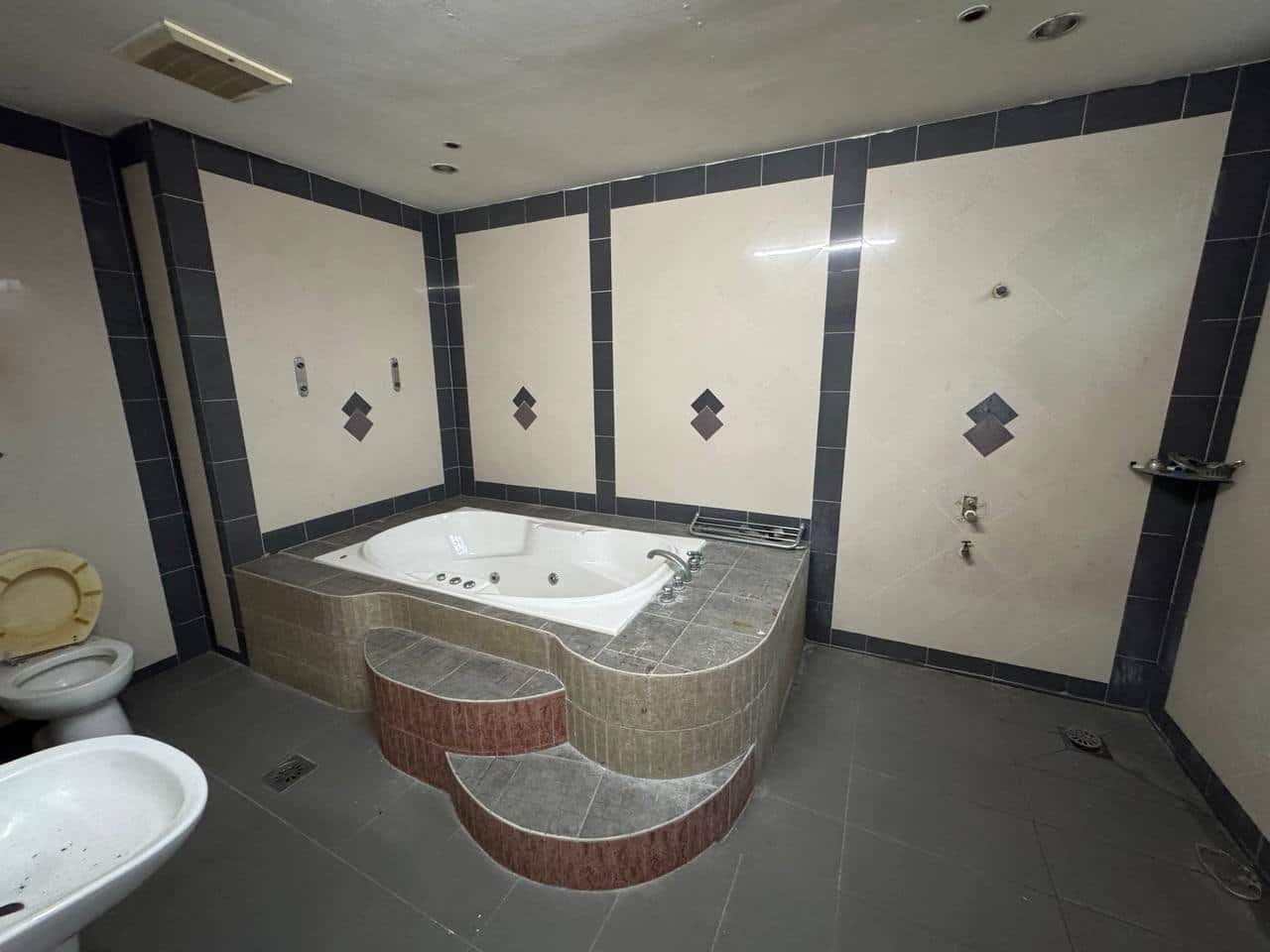 Single Storey Corner Lot Taman Putri Wangsa 6