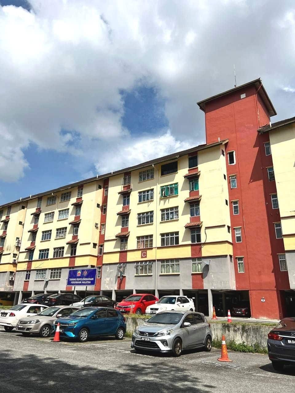 Medium Cost Apartment Taman Sri Putri 5