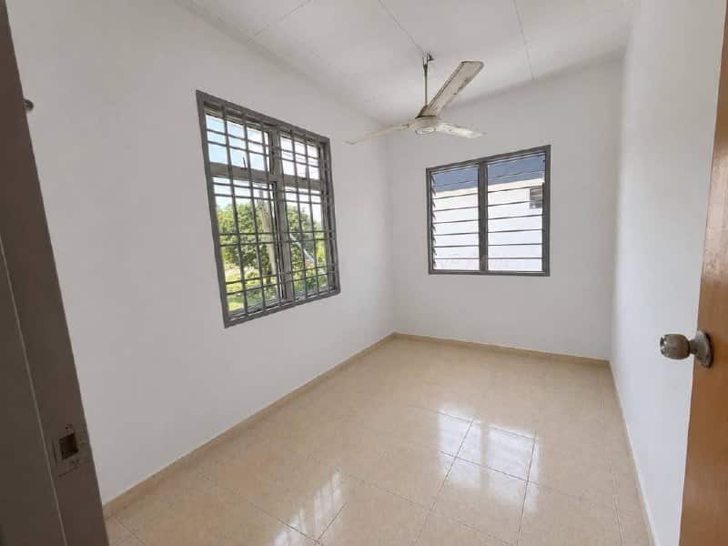 Double Storey Medium Low Cost Corner Lot Taman Nusantara 4