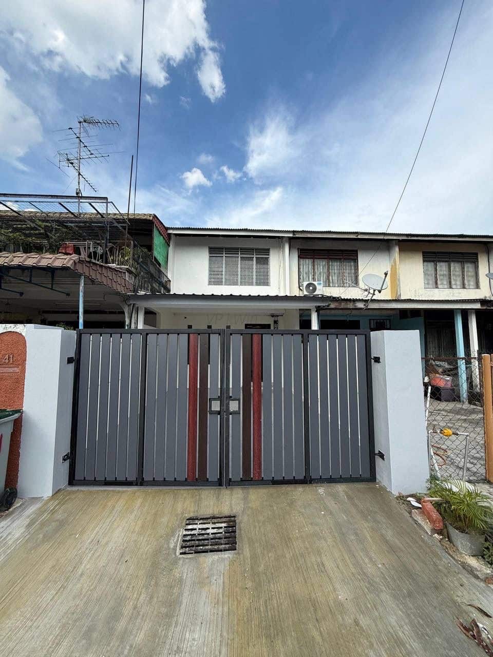 2-Storey Low Cost House Jalan Keembong 4x, Taman Johor Jaya 2