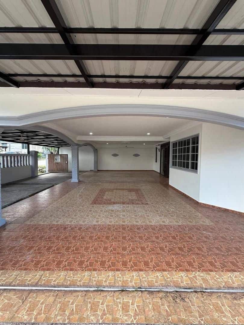 2-Storey Corner Lot House Taman Sri Saujana 4