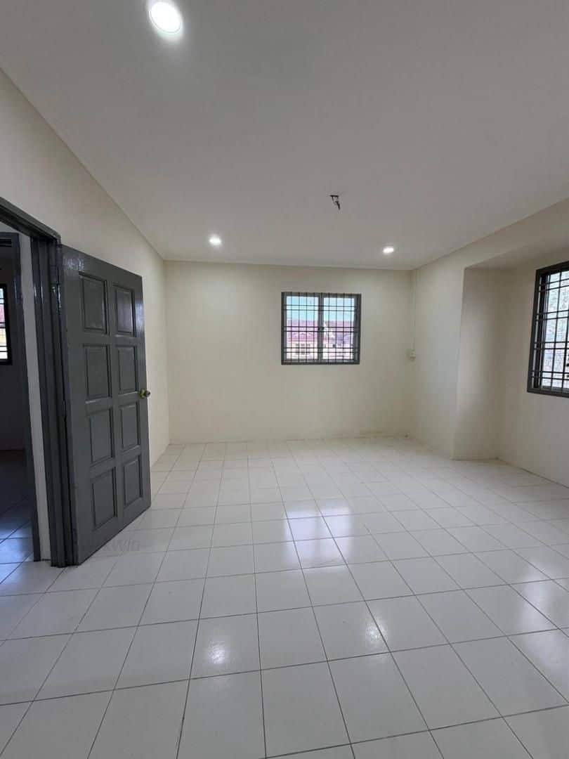 2-Storey Corner Lot House Taman Sri Saujana 6