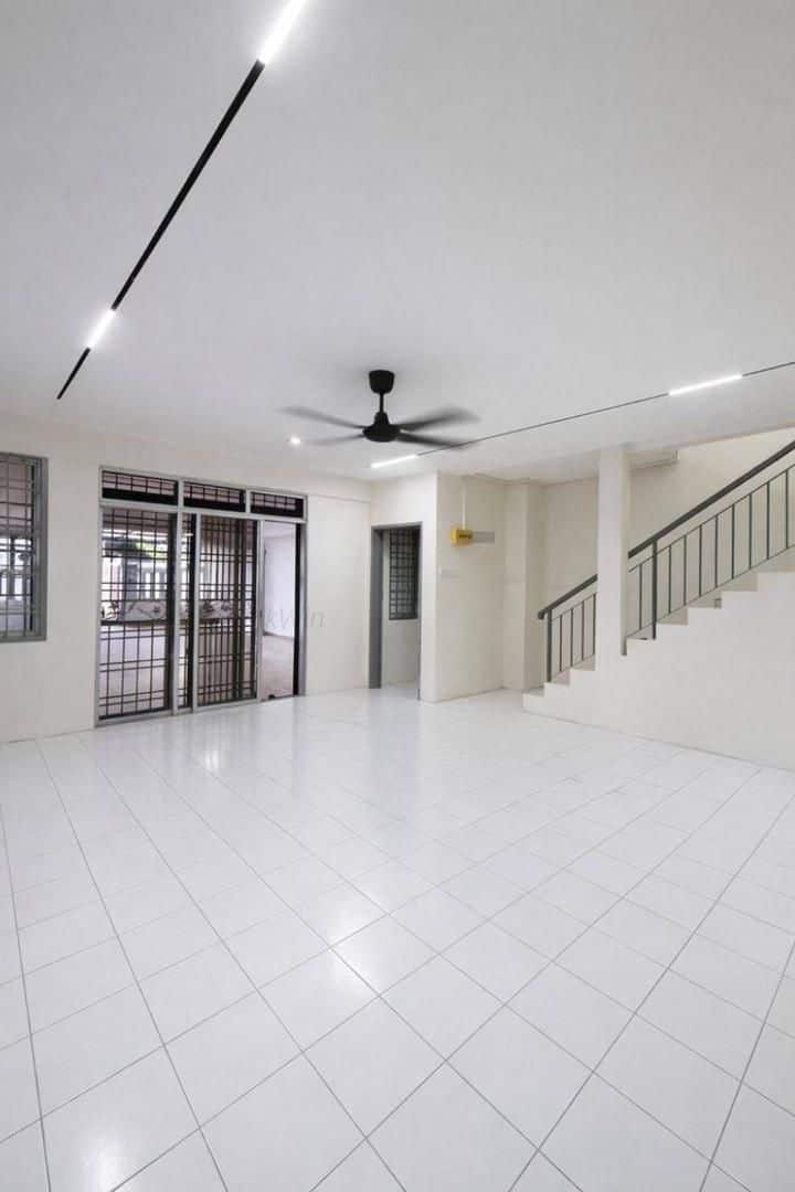 2-Storey Corner Lot House Taman Sri Saujana 2