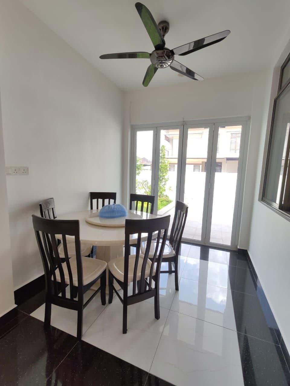 2-Storey Corner Unit Setia Tropika 4
