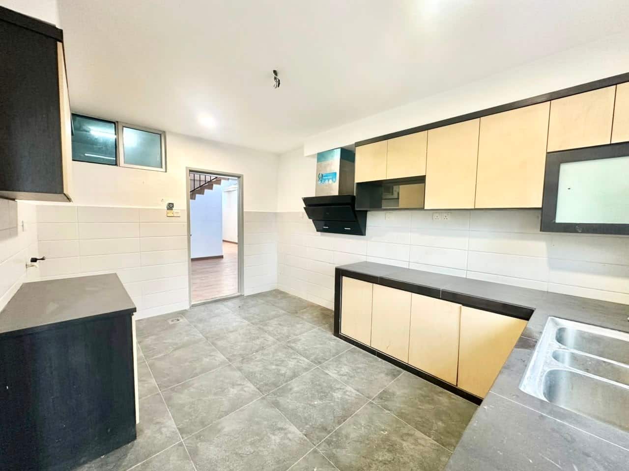 2-Storey Corner House Taman Bukit Kempas 7