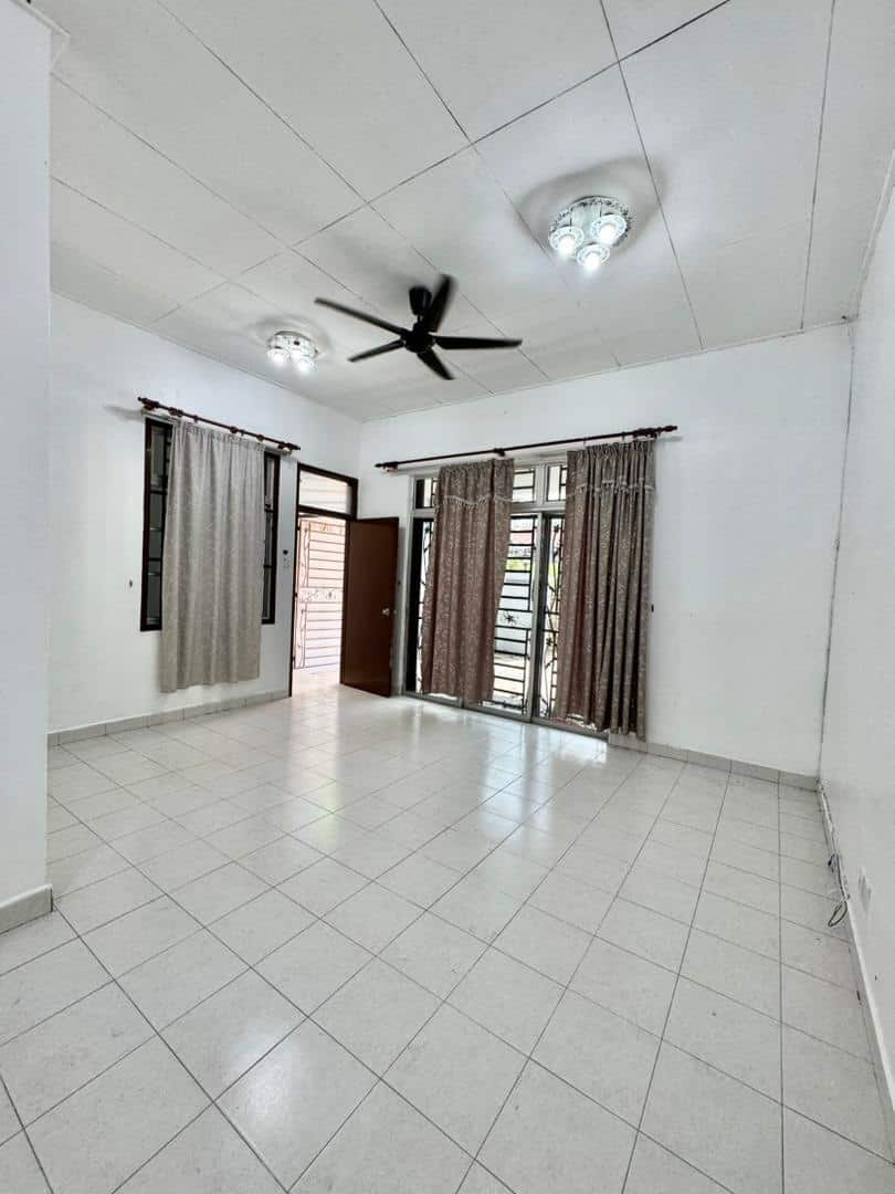 Single Storey Terrace House Bandar Putra Kulai 5