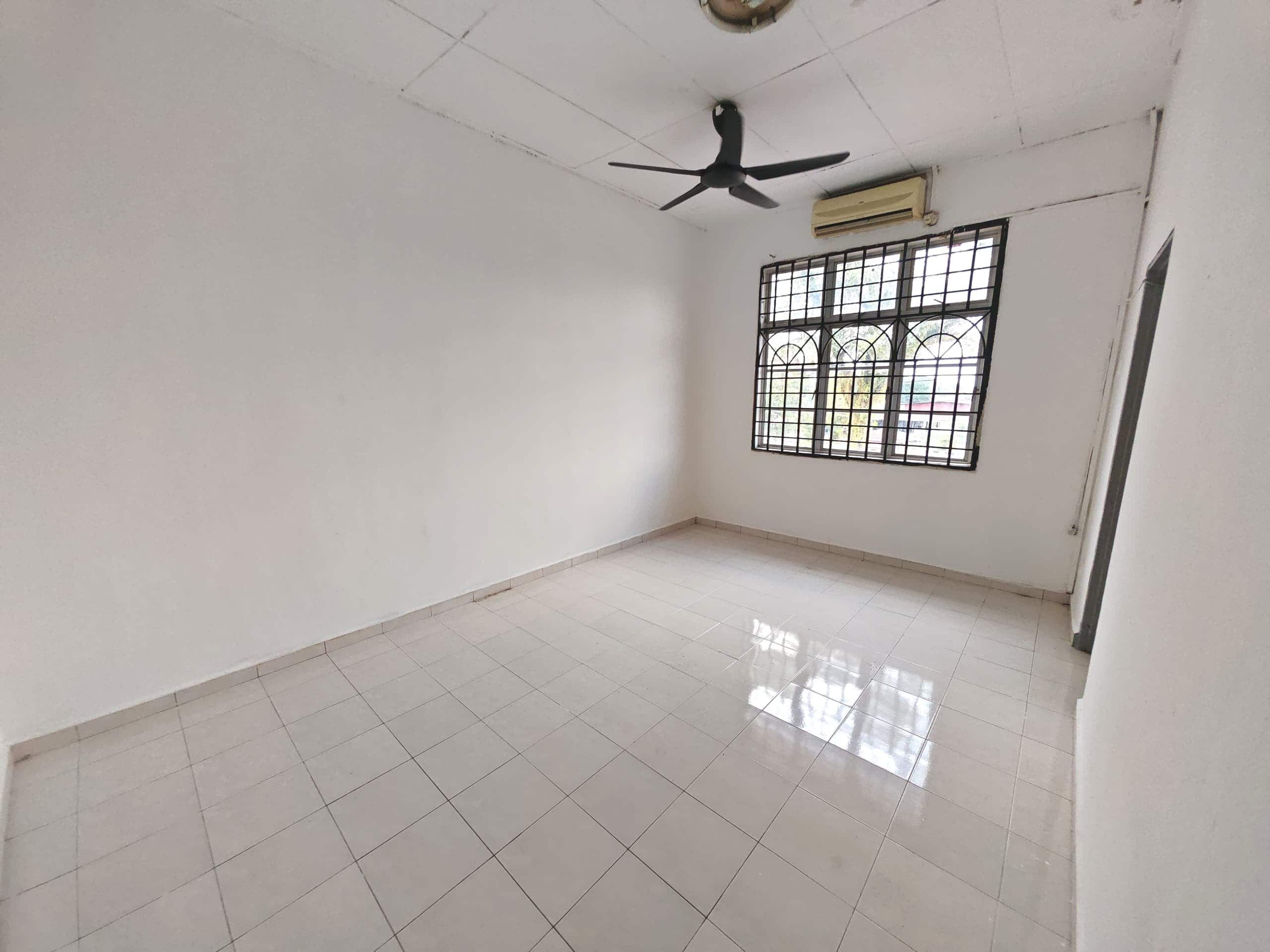 2-Storey Terrace House Taman Puteri Wangsa 4