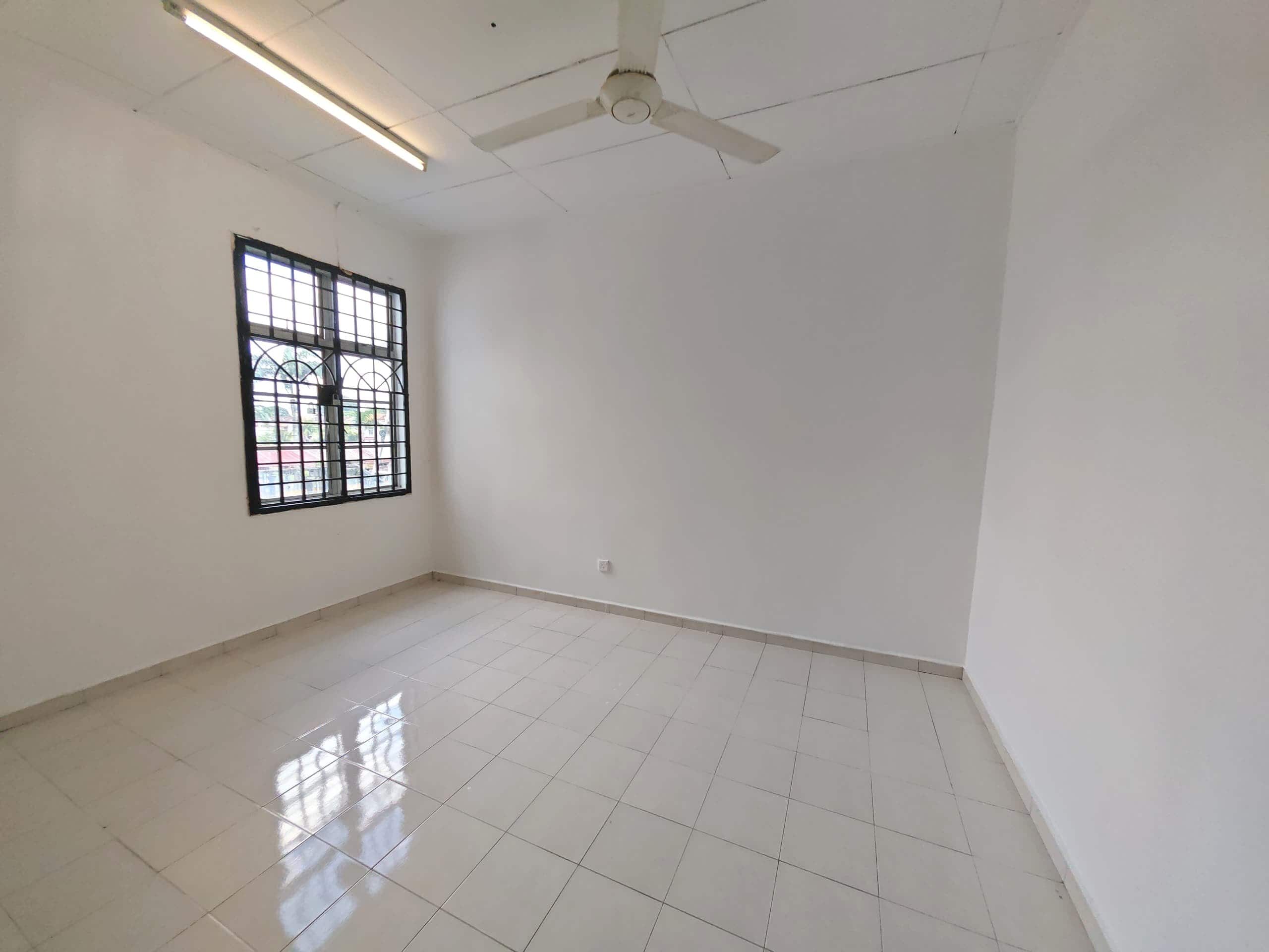2-Storey Terrace House Taman Puteri Wangsa 5