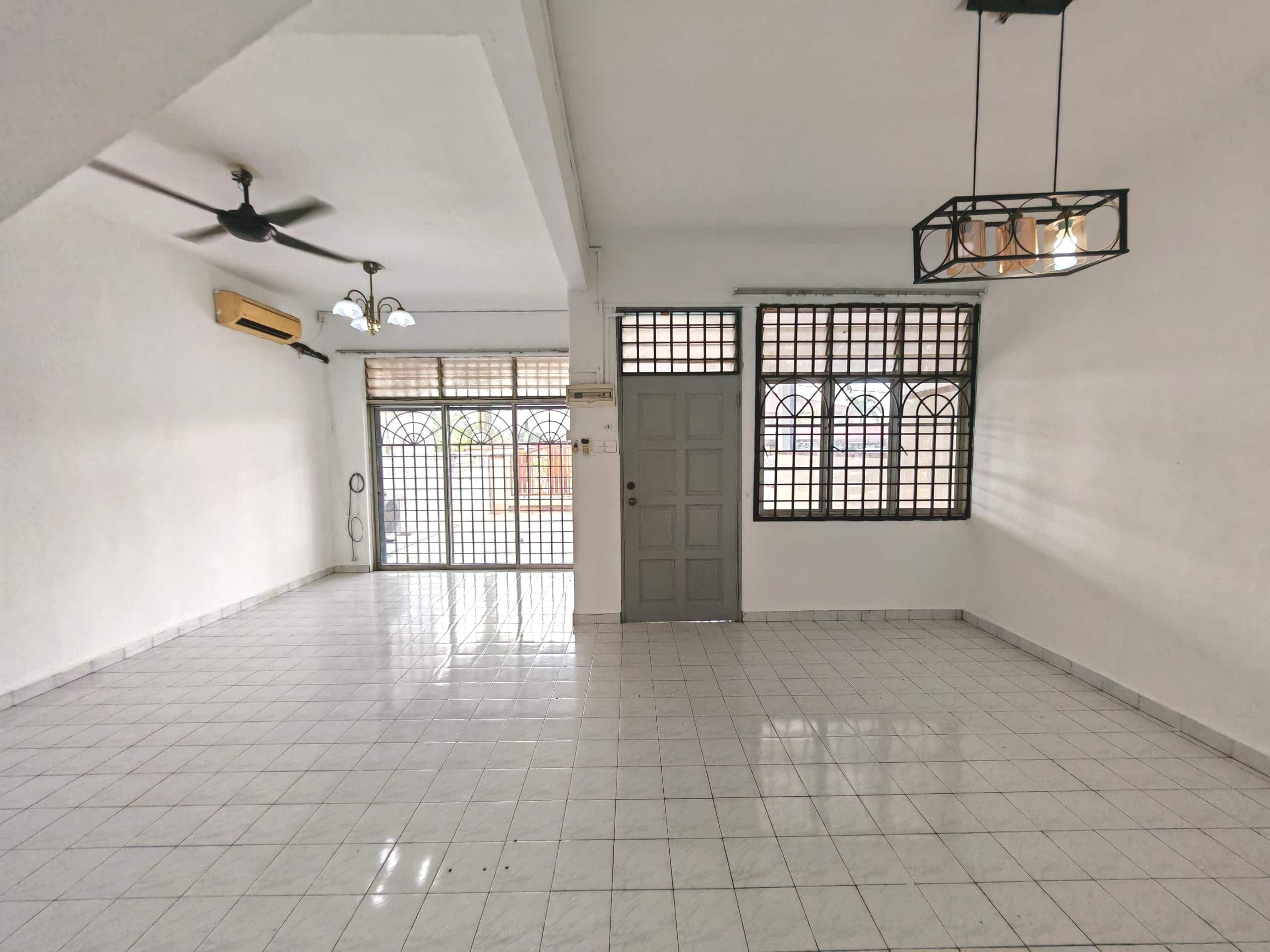 2-Storey Terrace House Taman Puteri Wangsa 2