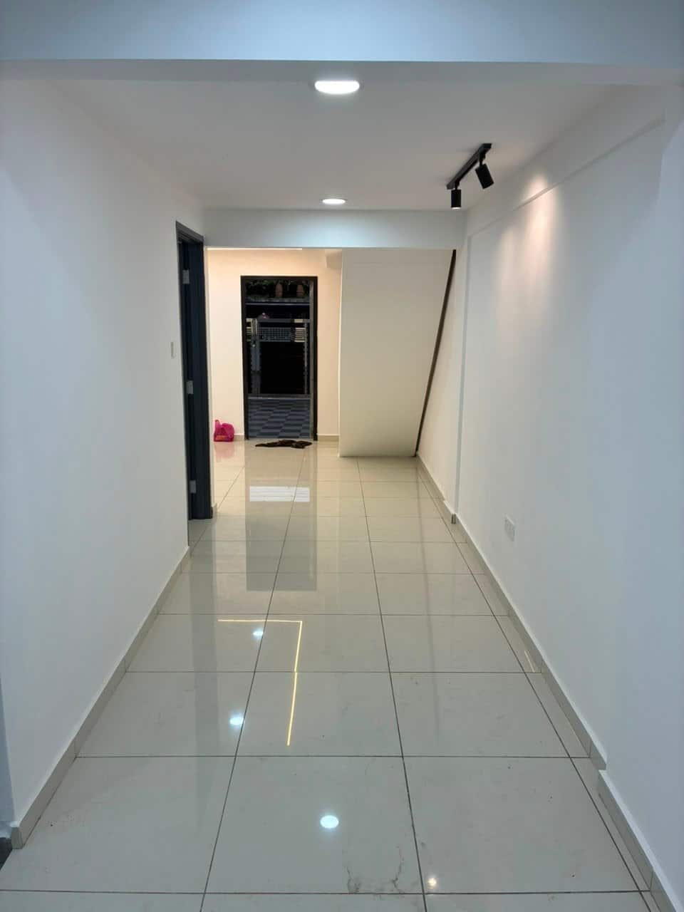 Double Storey Low Cost End Lot Taman Plentong Baru 4