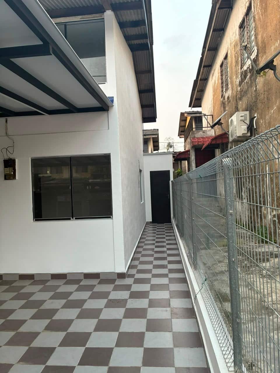 Double Storey Low Cost End Lot Taman Plentong Baru 3