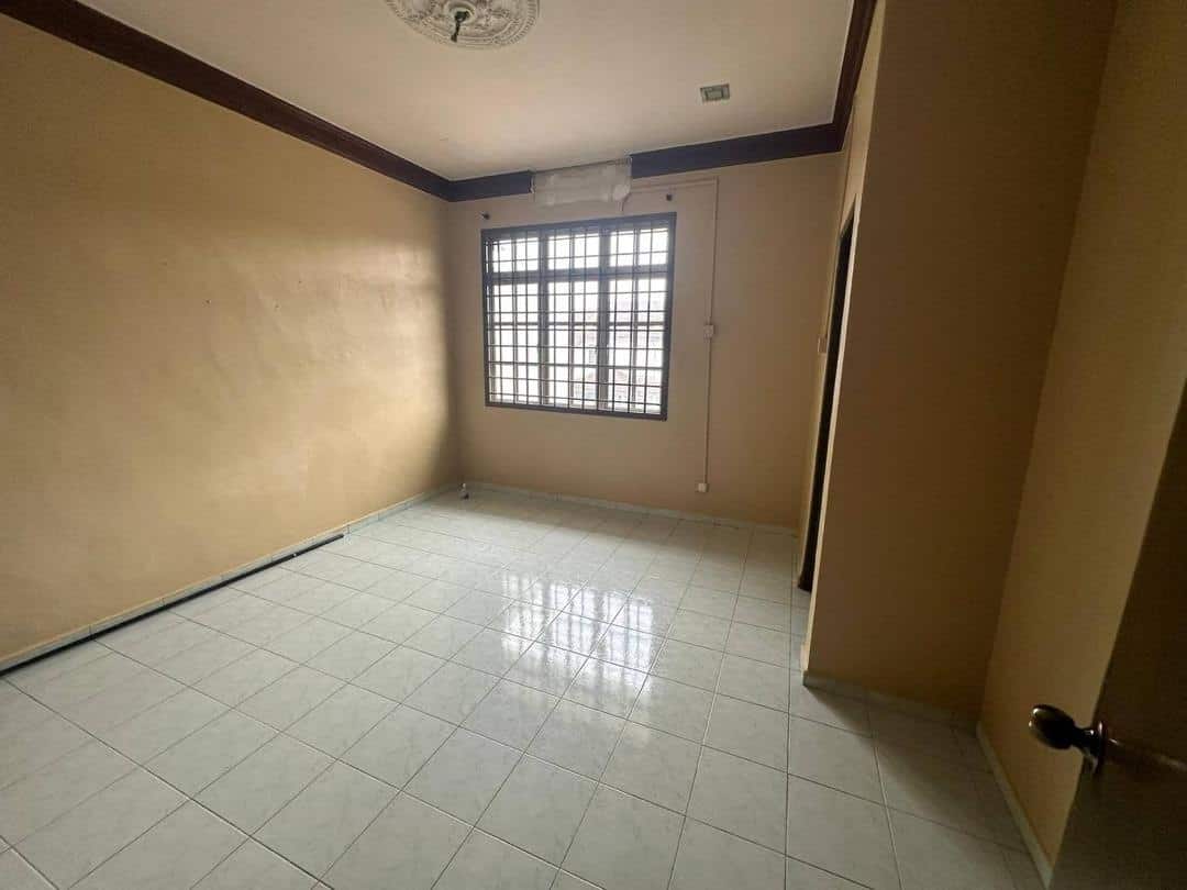 Double Storey Terrace Taman Bukit Dahlia 4