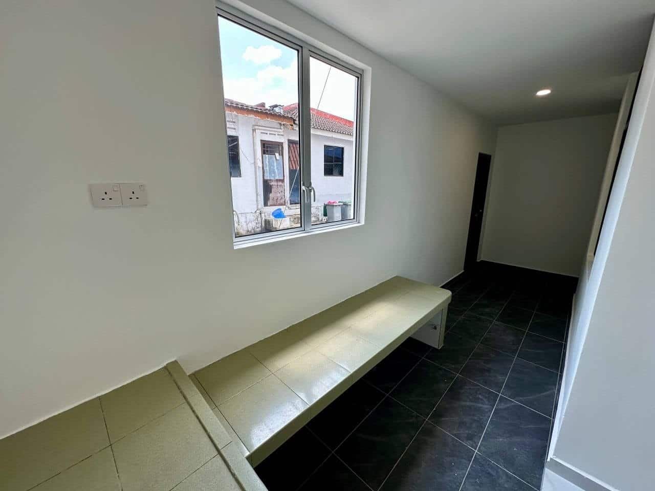 Single Storey End Lot House Taman Megah Ria 8