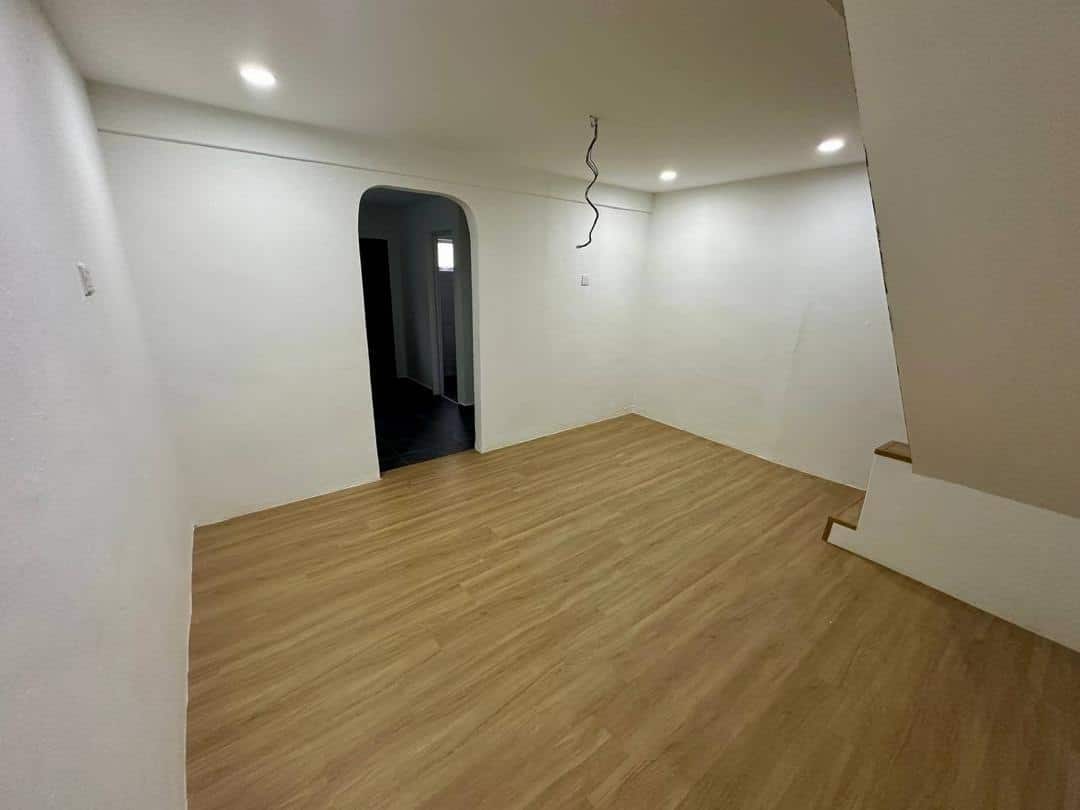 Low Cost Flat Selesa Jaya 5