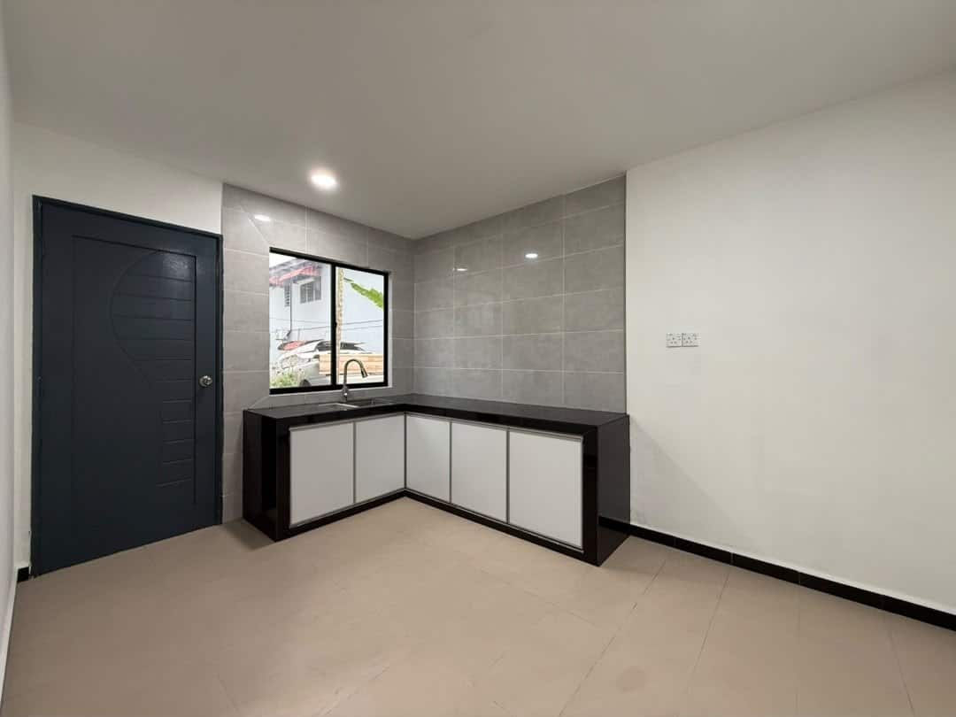 Double Storey Low Cost End Lot Taman Desa Jaya 4