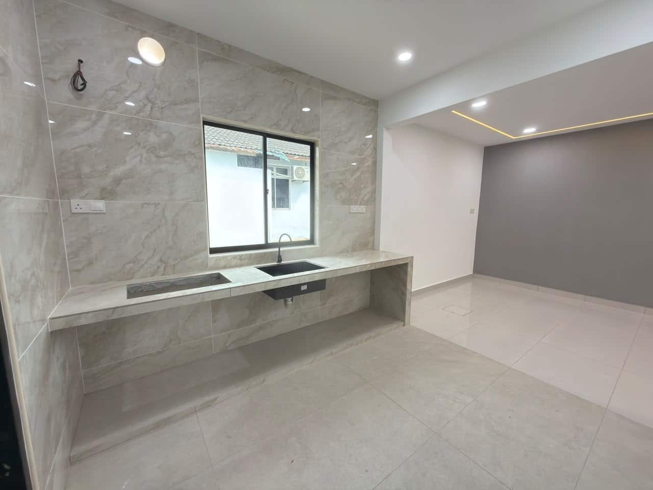 Single Storey Terrace House Taman Universiti, Skudai 4
