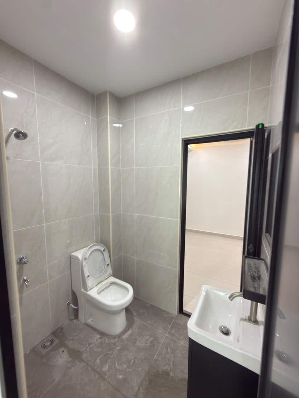 Single Storey Terrace House Taman Universiti, Skudai 6