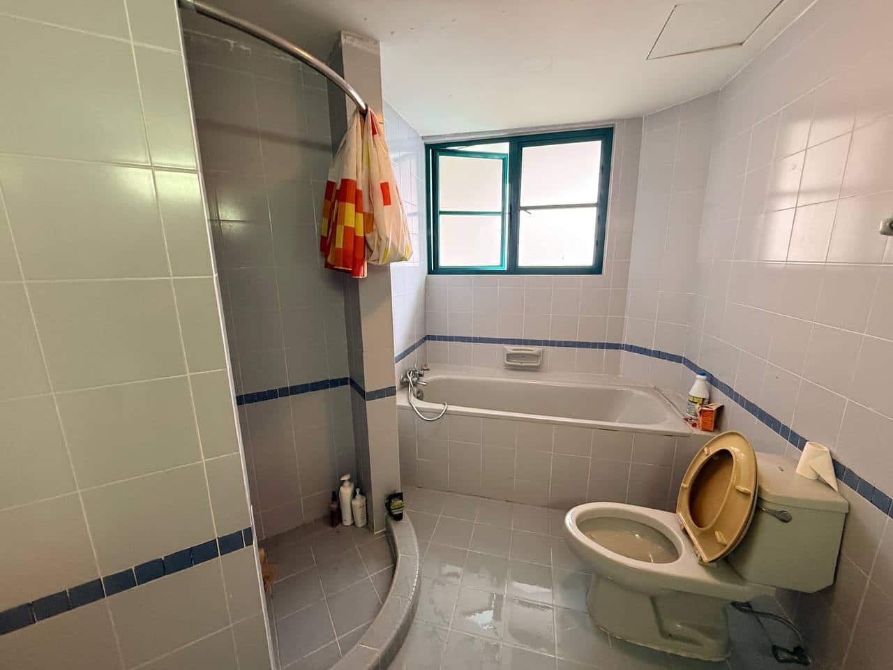 Condominium Permas 7