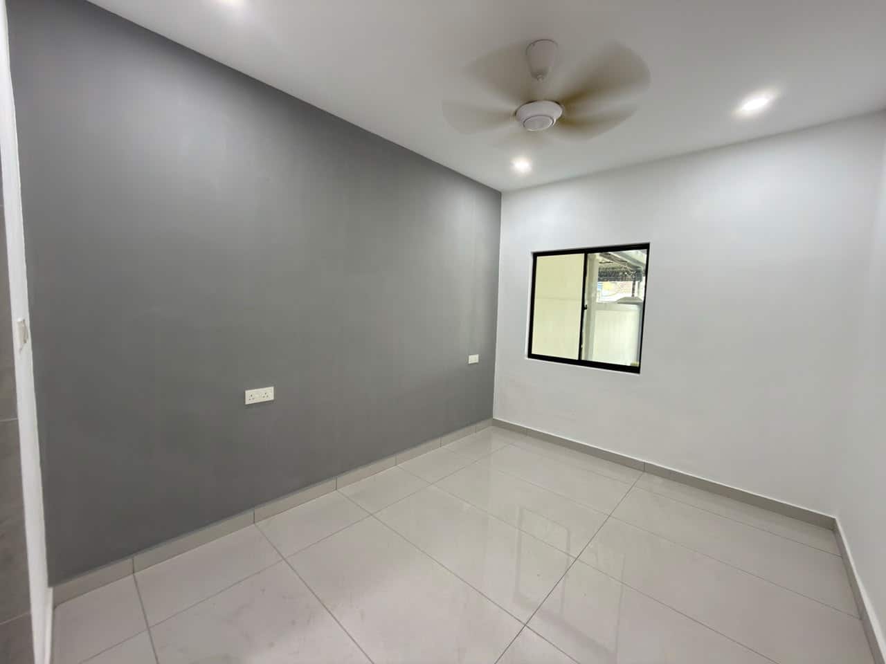 Single Storey Terrace House Taman University 5