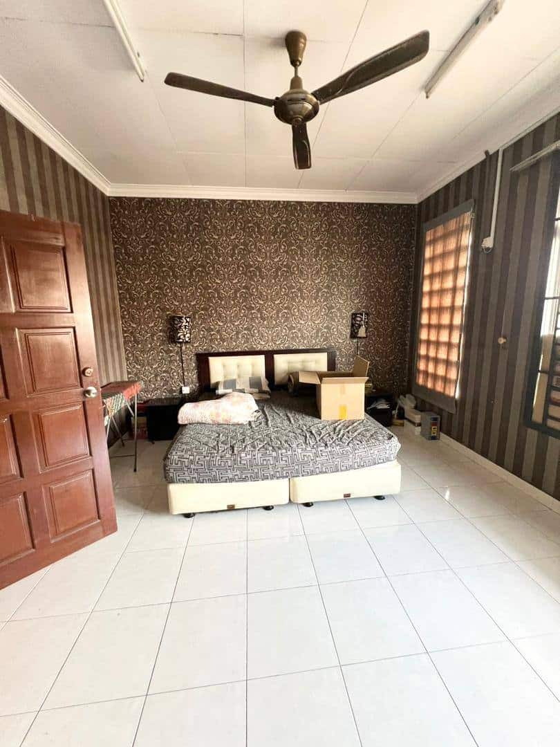 House Taman Mutiara Rini 6
