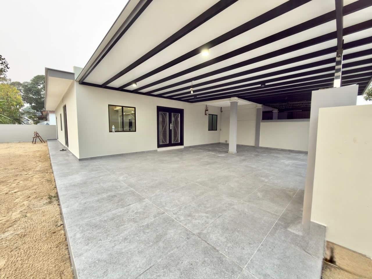 Single Storey Terrace House Taman University 3