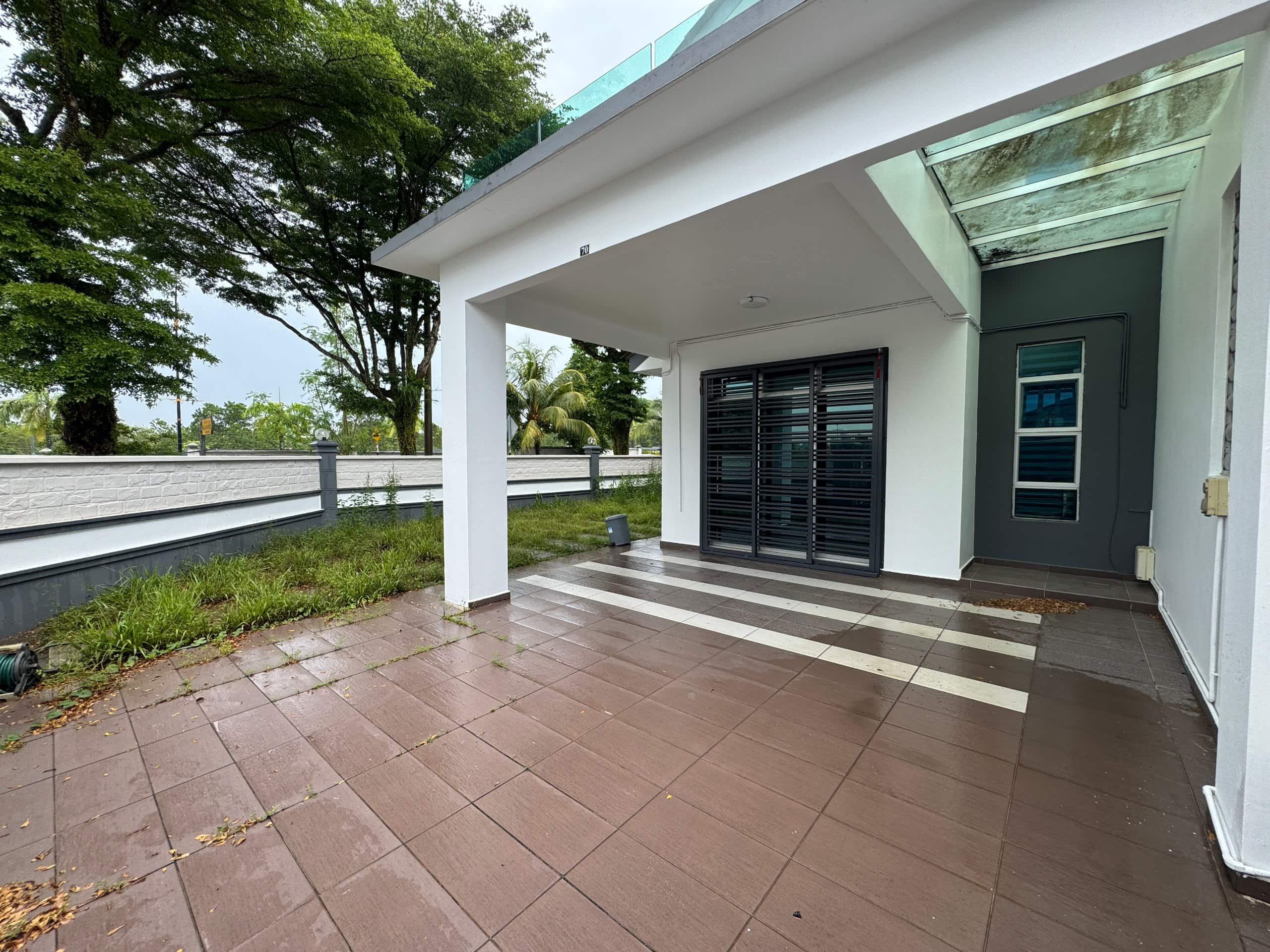 🏡 FOR SALE ⬆️

Double Storey – Corner Lot
 LA Gard… 2