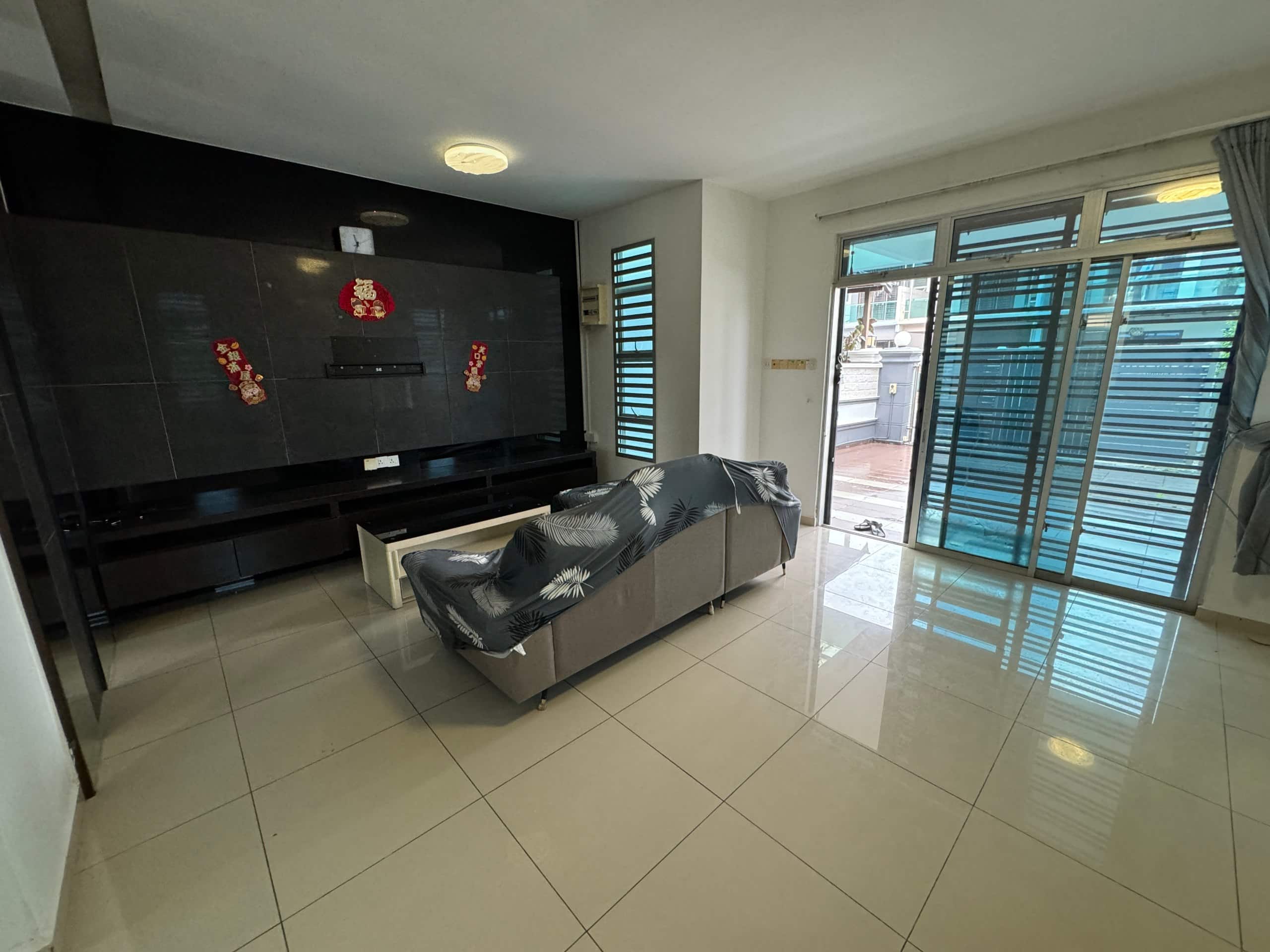 🏡 FOR SALE ⬆️

Double Storey – Corner Lot
 LA Gard… 4