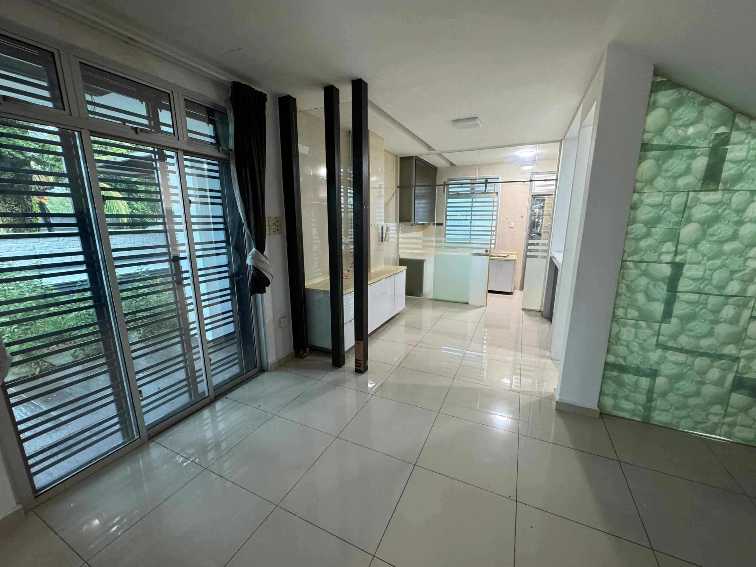 🏡 FOR SALE ⬆️

Double Storey – Corner Lot
 LA Gard… 5