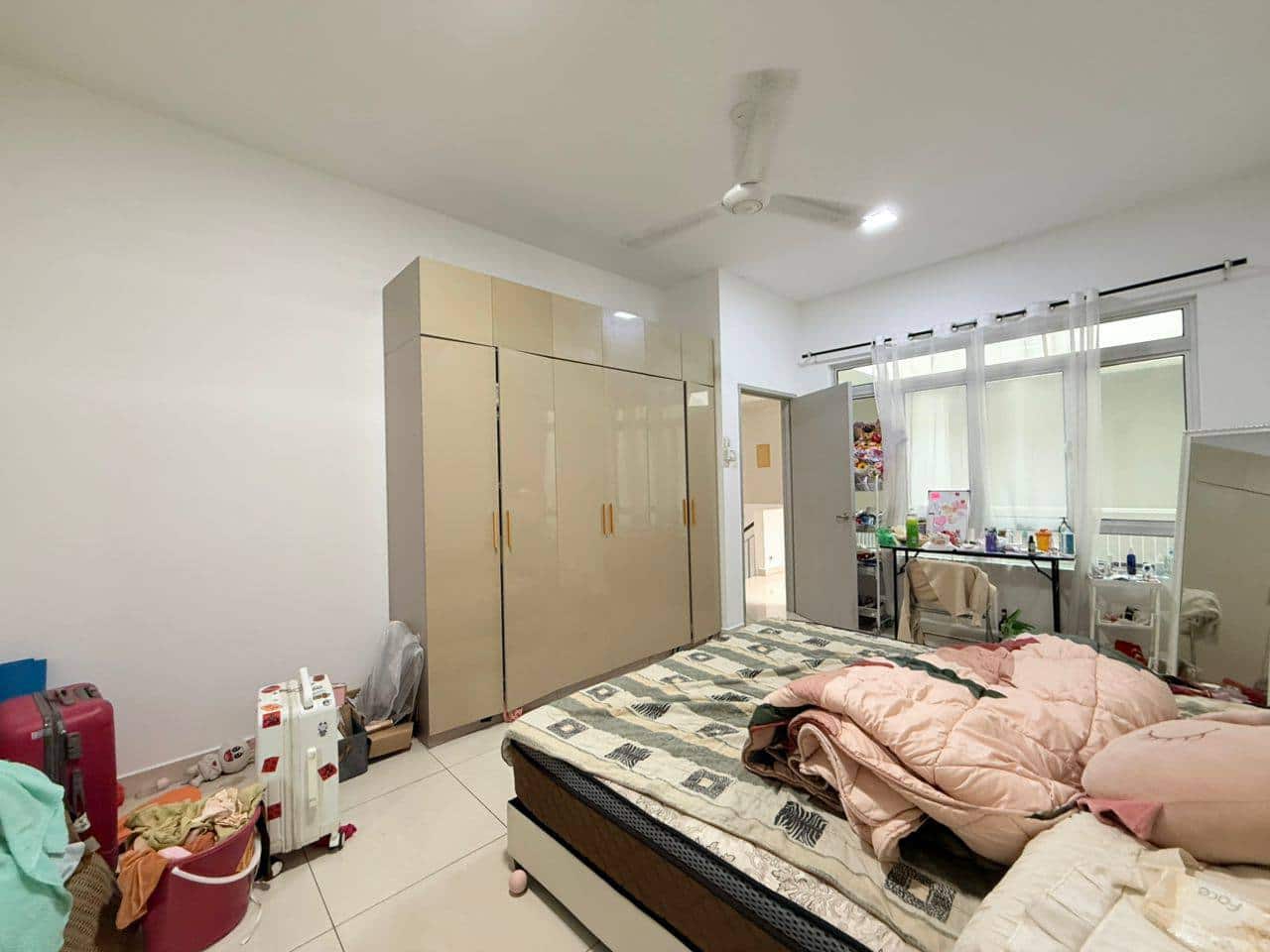 For Sale (AH7799) 
The Hill Horizon Hills 
5 Bedro… 7