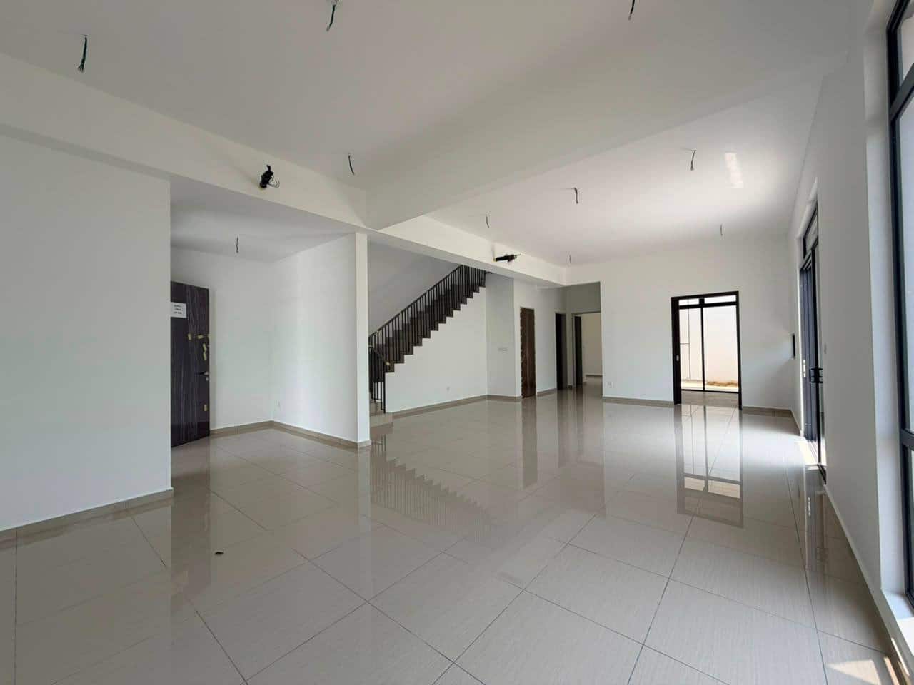 For Sale (AH7799)
The Cove Jalan Serambi Horizon H… 2