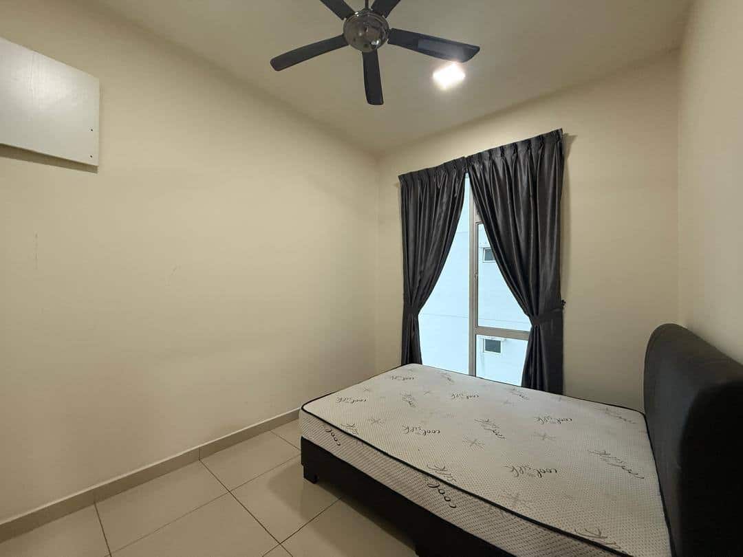 For Rent

M Condo @ Larkin
Type A  - 1068 sqft
3 b… 6
