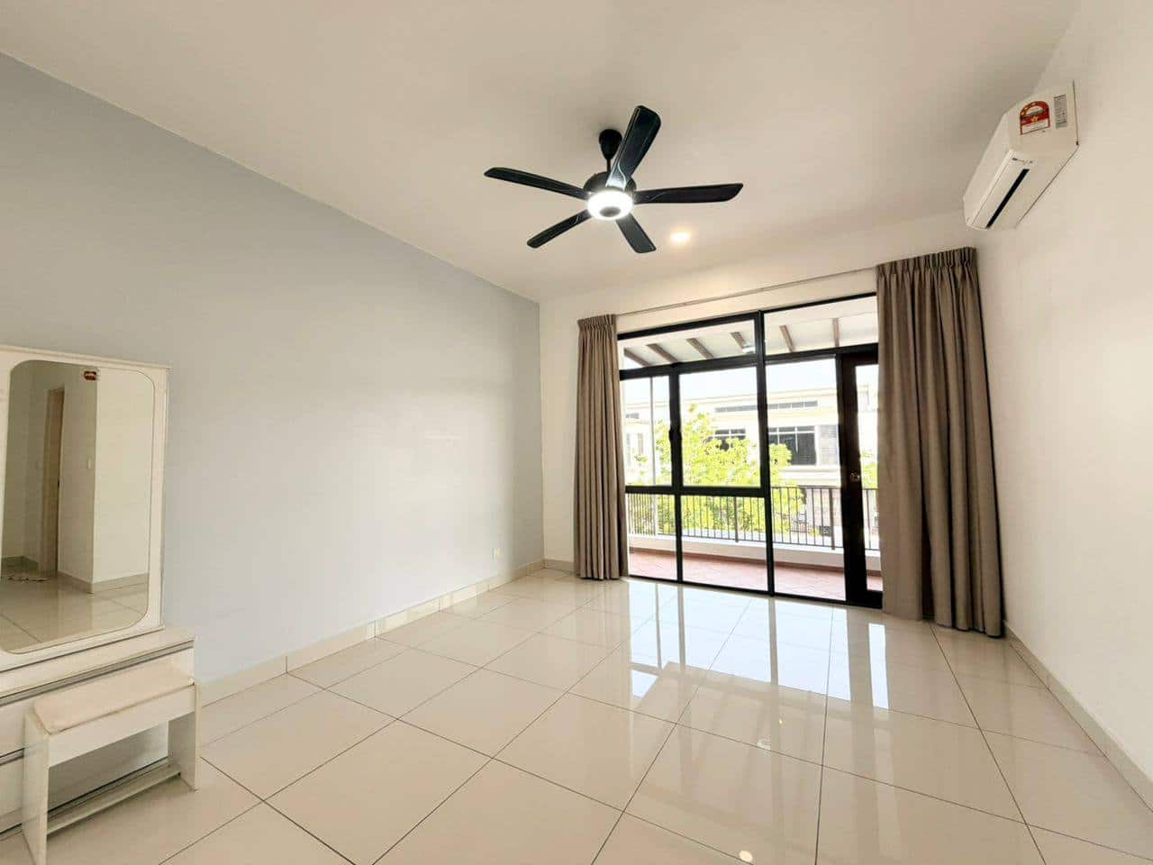 For Sale (AH7799)
Valley West 1 Horizon Hills Iska… 5