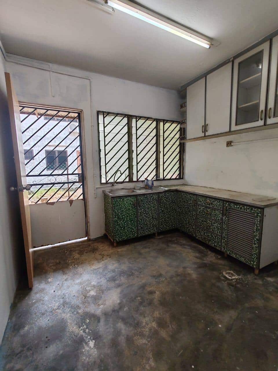 For Sale(AH7799)
Double Storey Low Cost
No 14,Jala… 6