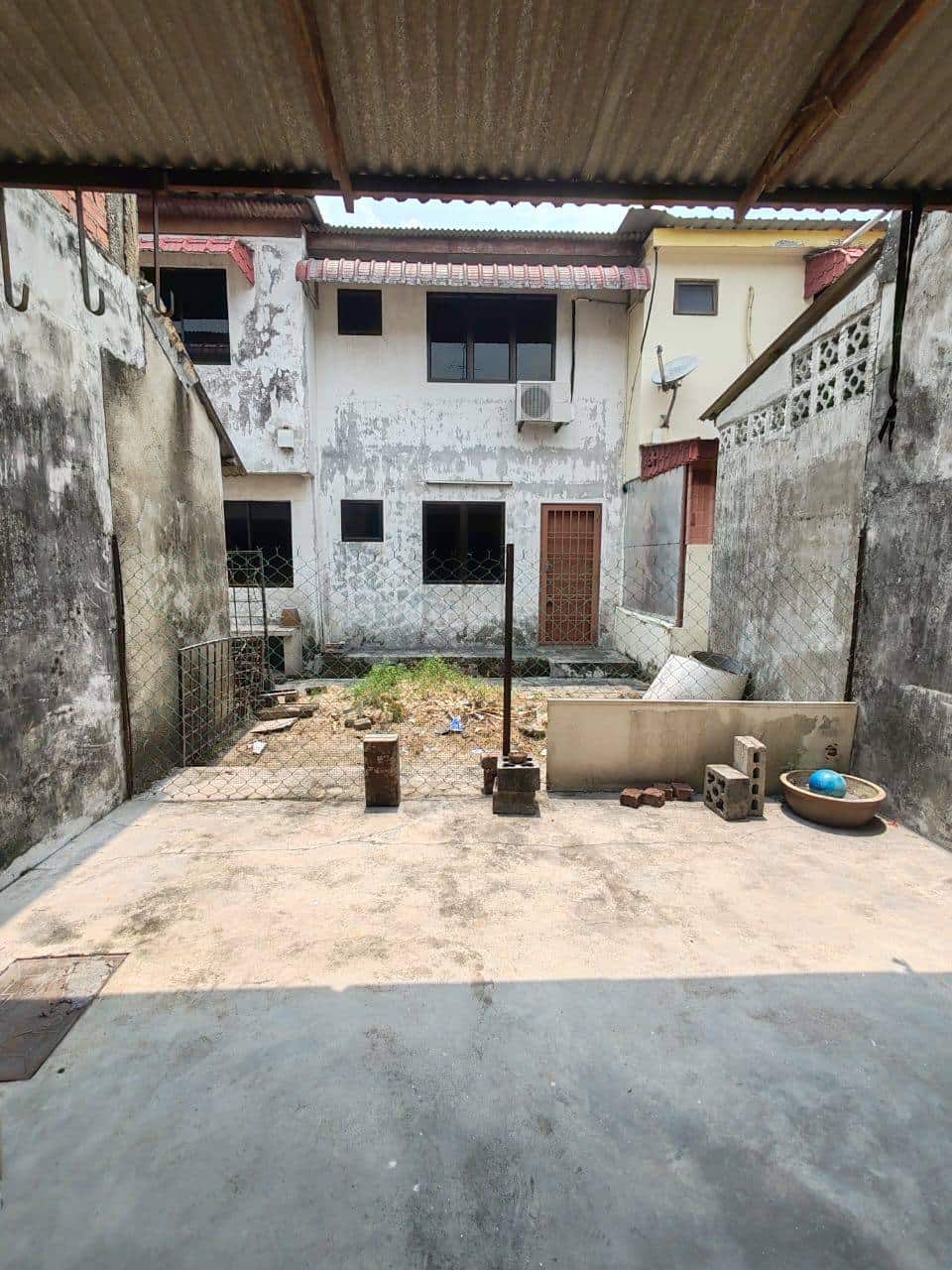 For Sale(AH7799)
Double Storey Low Cost
No 14,Jala… 8