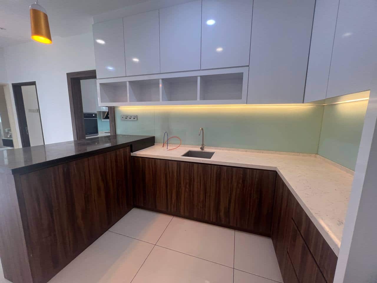 Drop price 

Nusa idaman Semi D 
CORNER LOT  

Com… 3