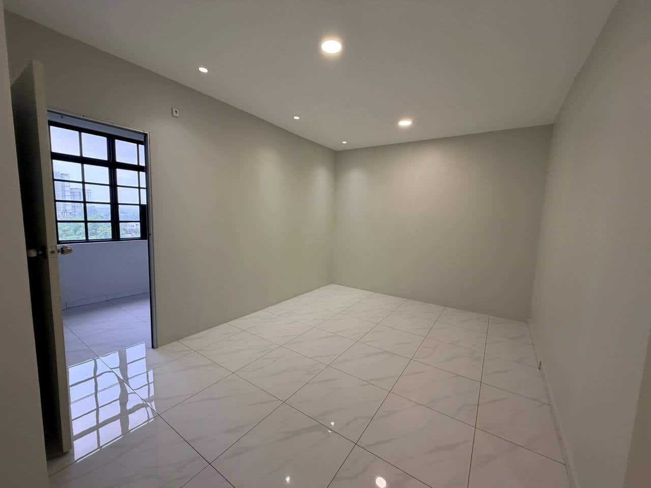 🏠 FOR SALE | CY8938

🌿 Sri Mulia, Johor Bahru Town… 6