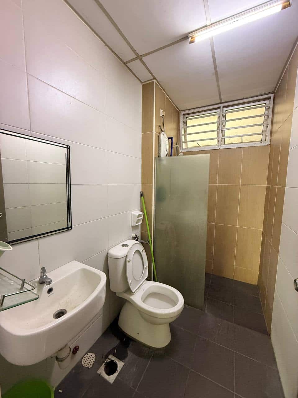 🔥🏢 FOR SALE & RENT – LARKIN HEIGHT APARTMENT 🔥
💥 A… 7