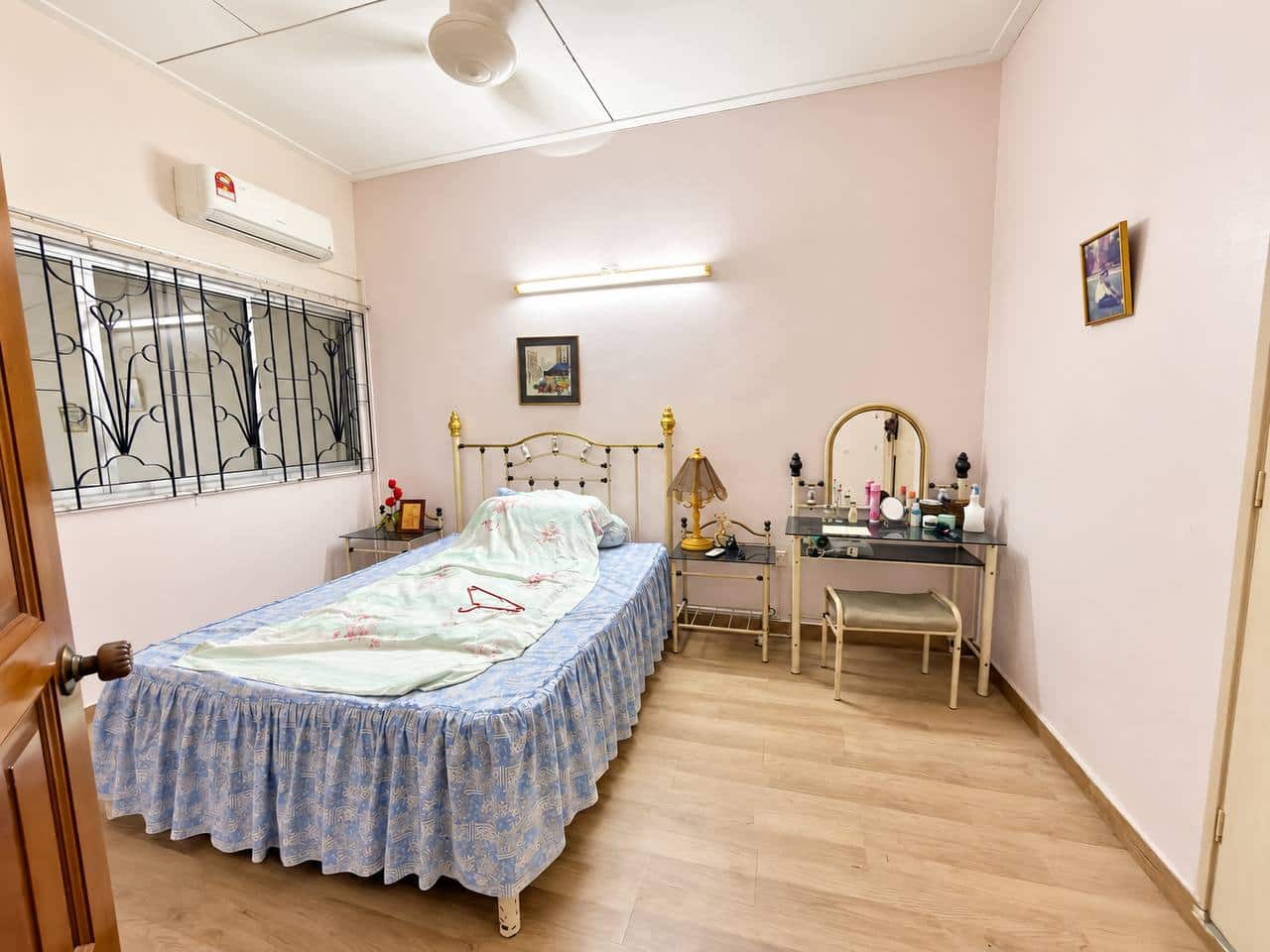 For Sale (WA6711)
Taman Kolam Air
Double Storey Te… 5