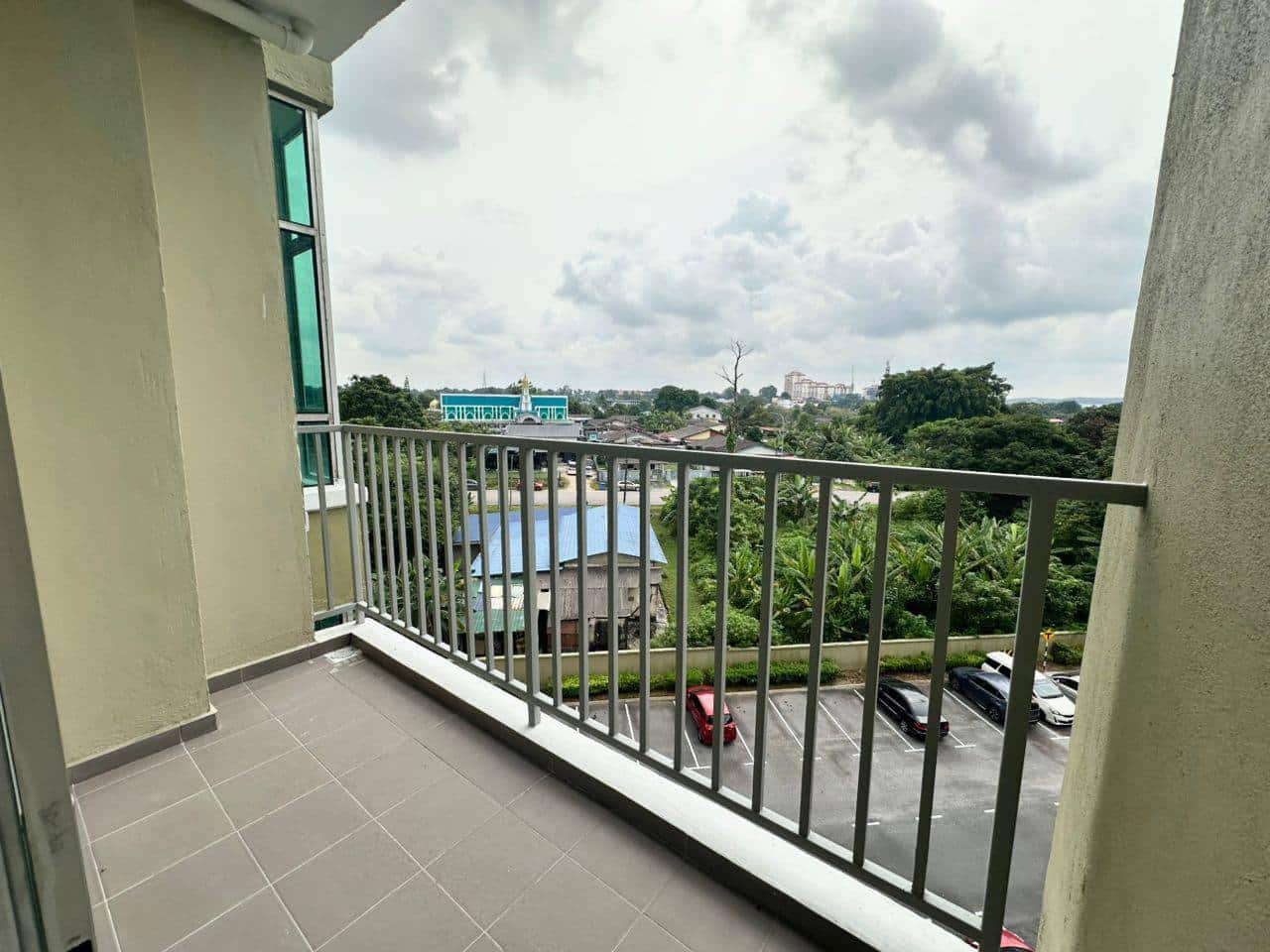 🔥FOR SALE

📍 Pangsapuri Taman Seri Molek Perdana A… 4