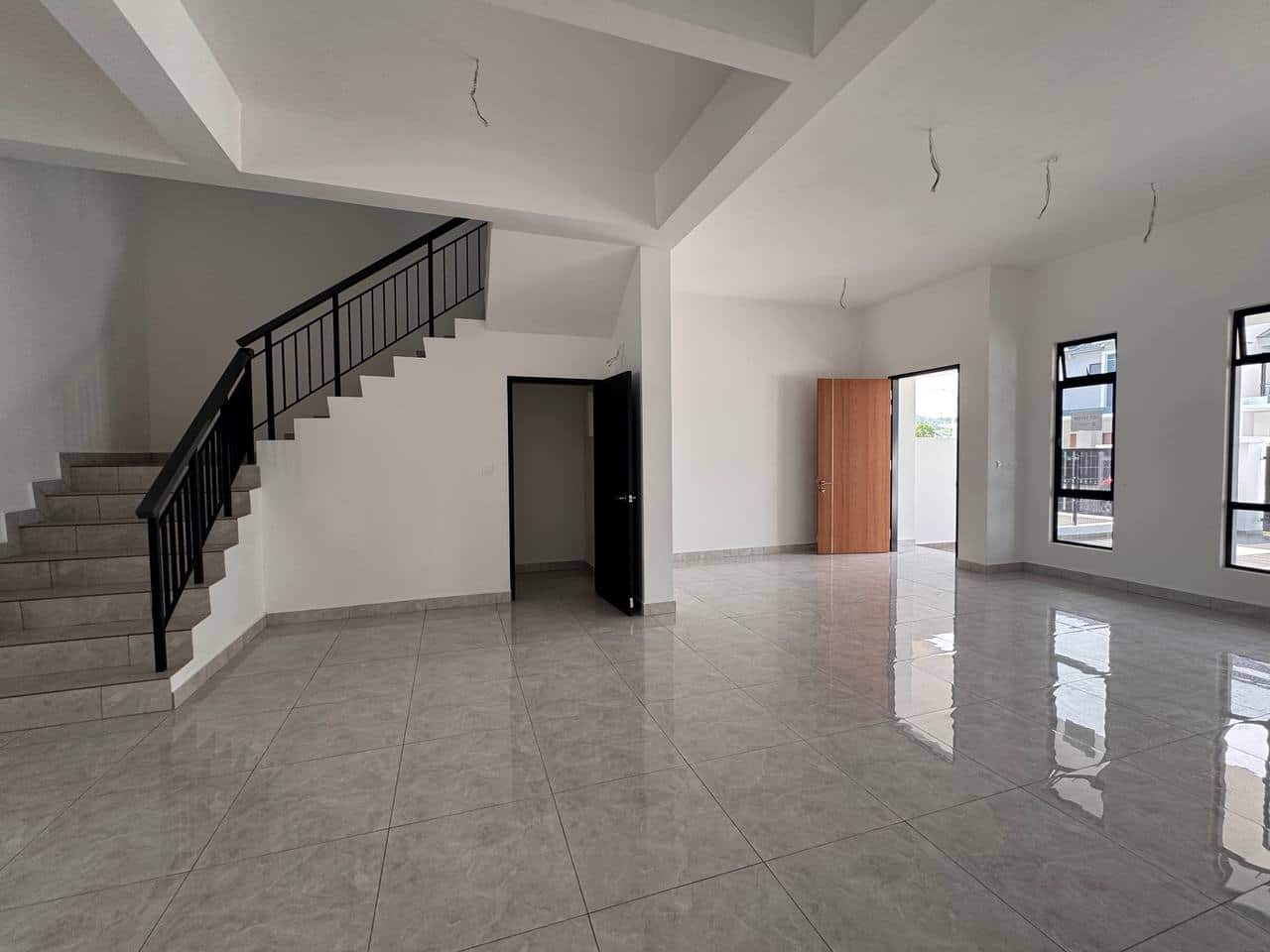 For Sale(WN 3090)

🏡Iconia Garden Residence @ Impi… 5