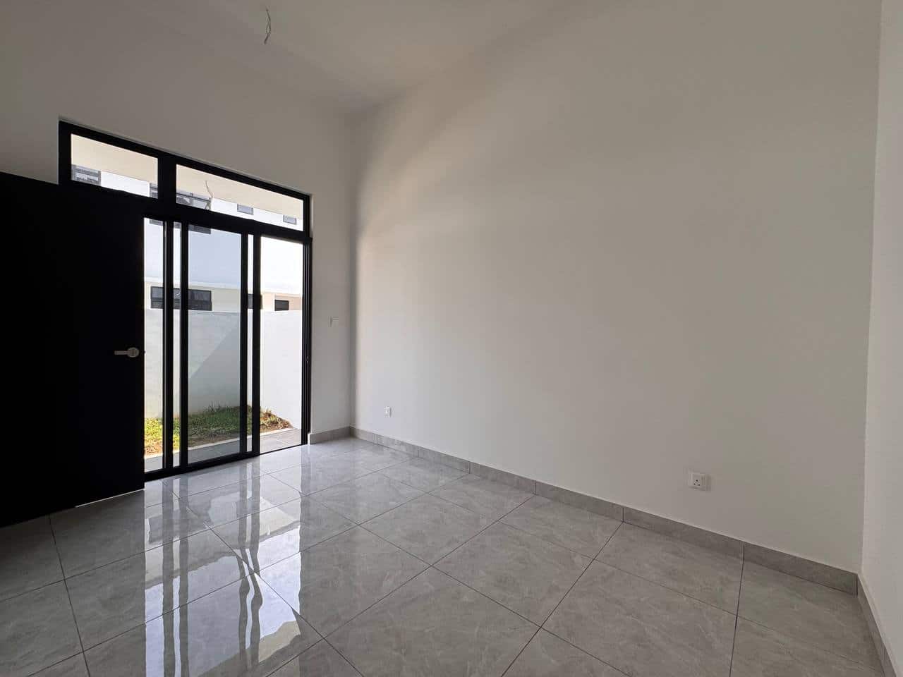 For Sale(WN 3090)

🏡Iconia Garden Residence @ Impi… 7